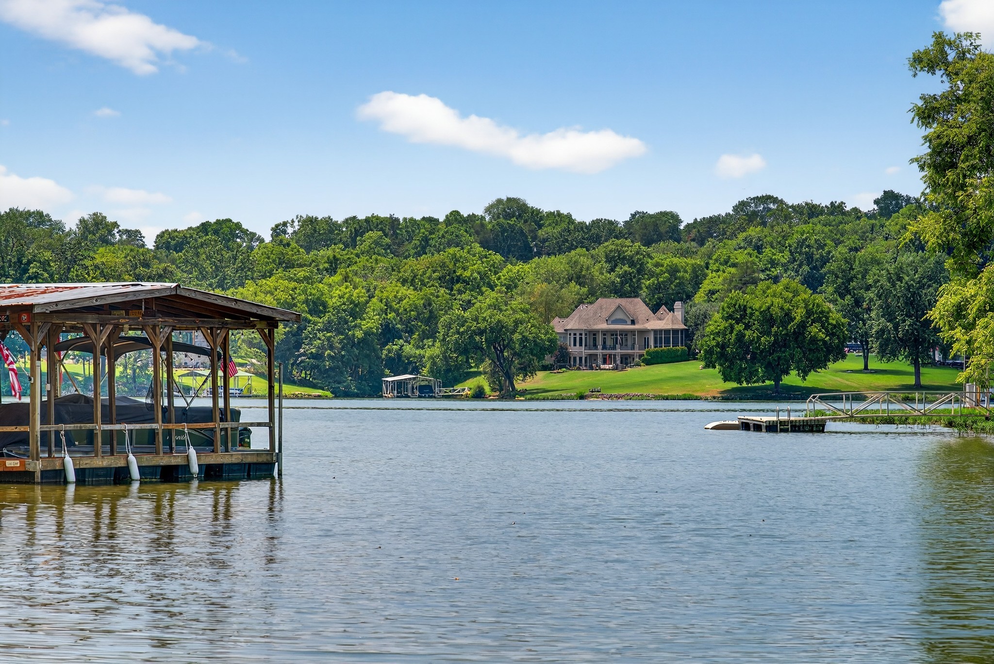 214 Bluegrass Dr