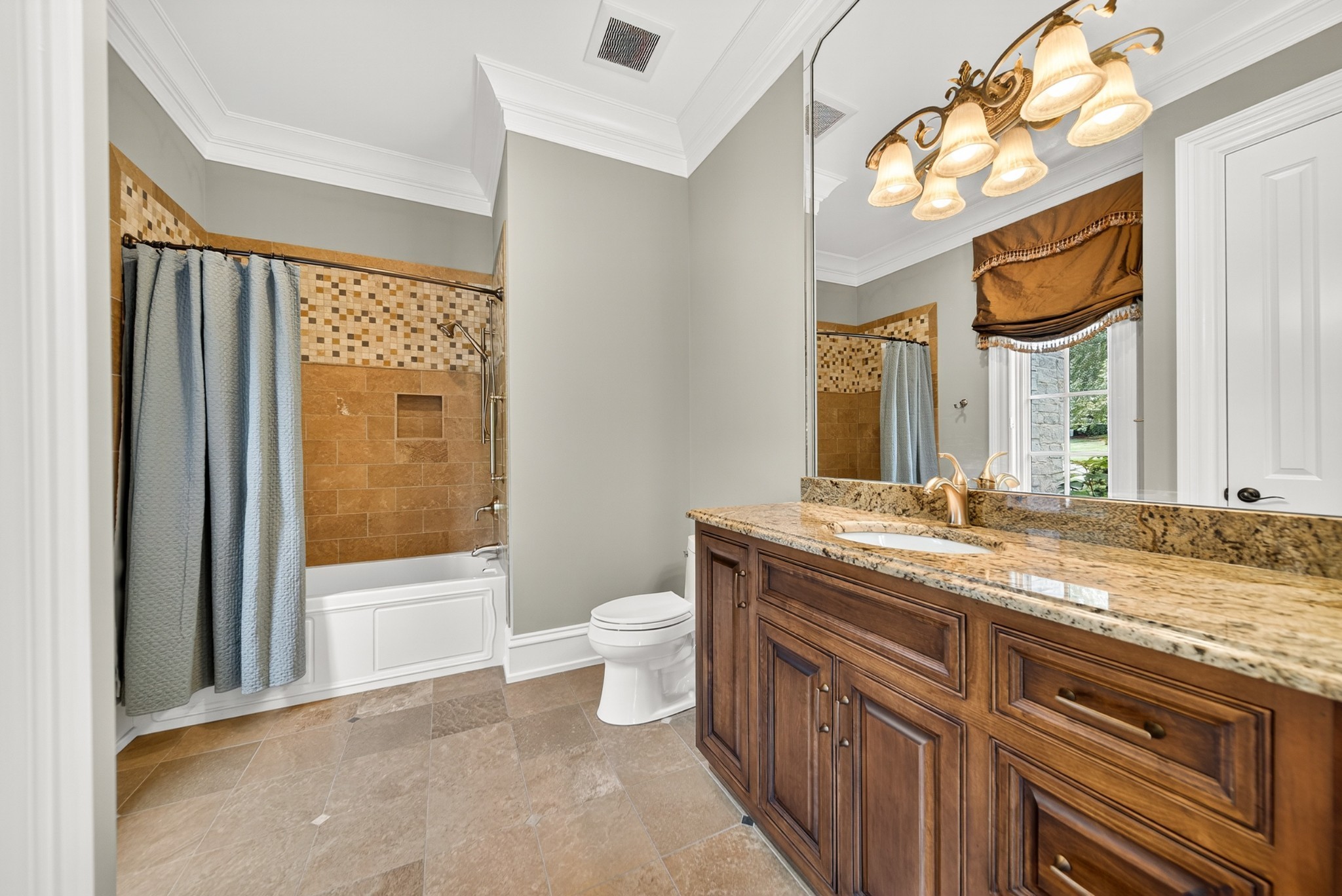 214 Bluegrass Dr