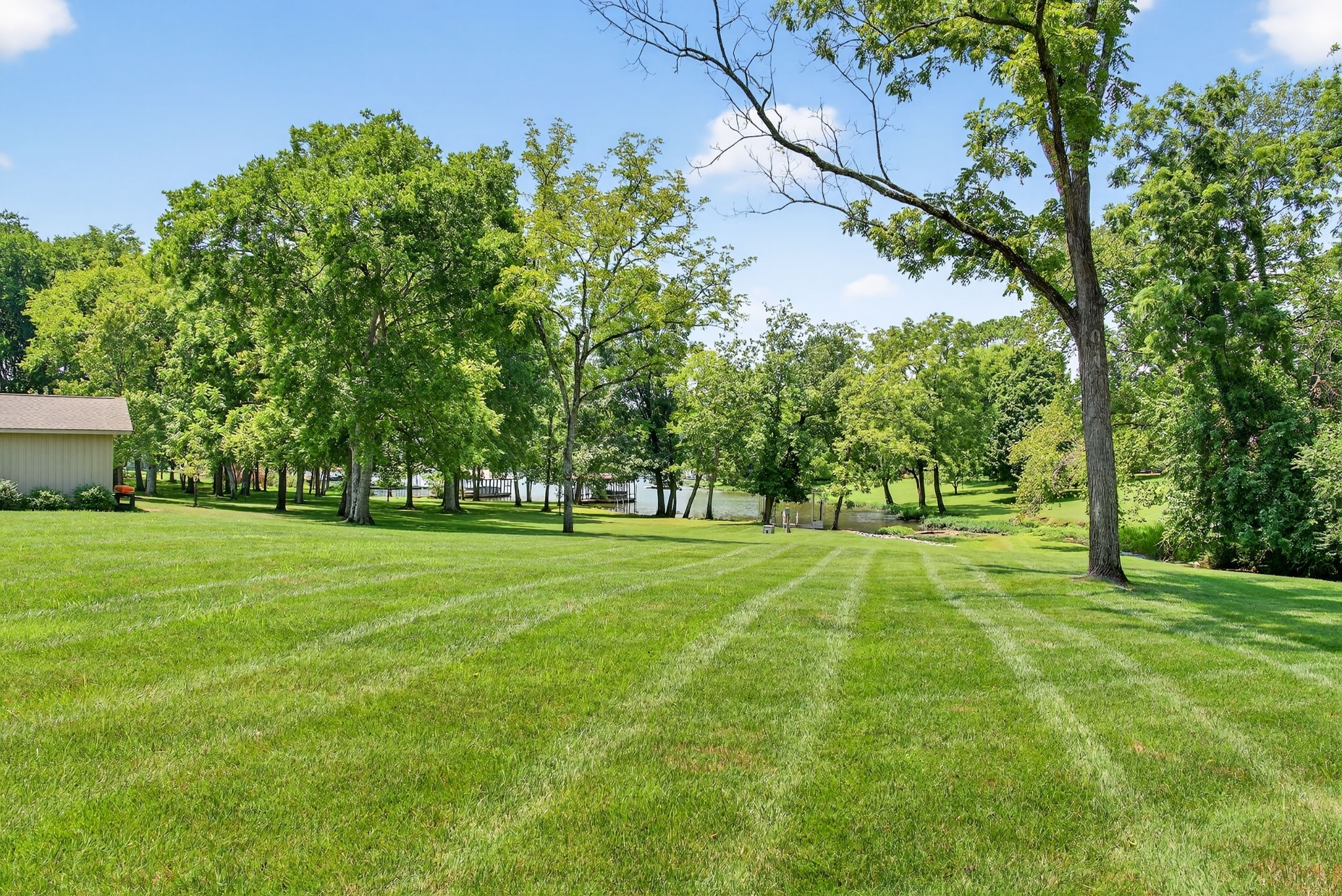 214 Bluegrass Dr
