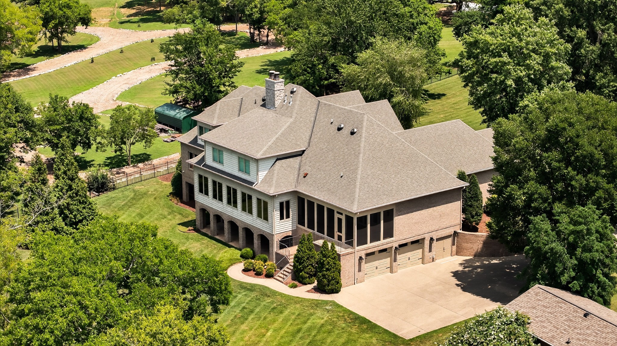 214 Bluegrass Dr