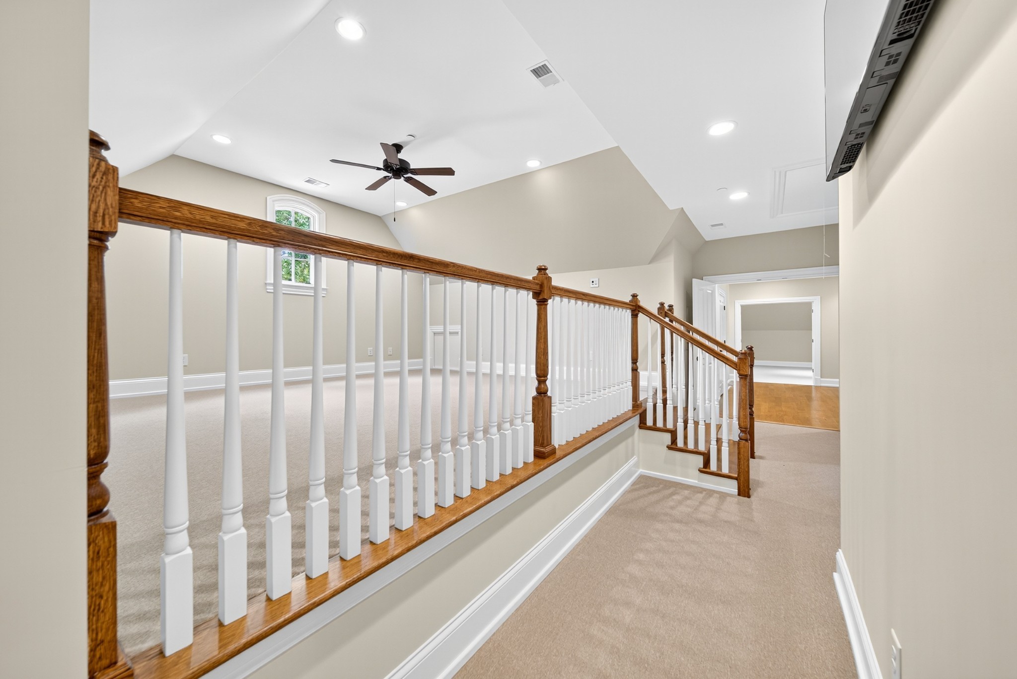 214 Bluegrass Dr
