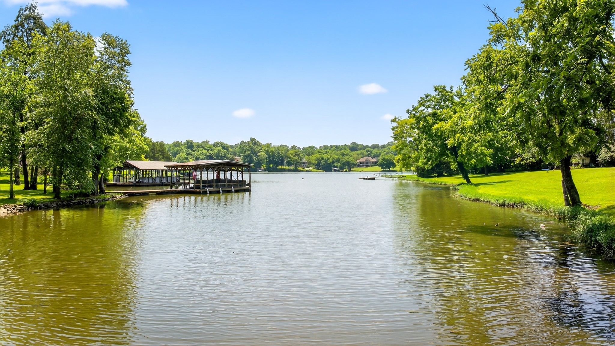 214 Bluegrass Dr