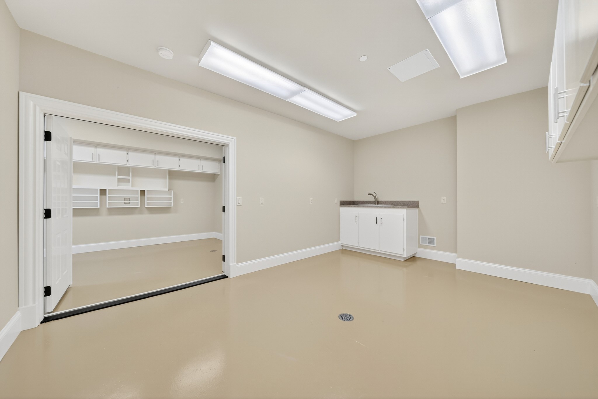 214 Bluegrass Dr
