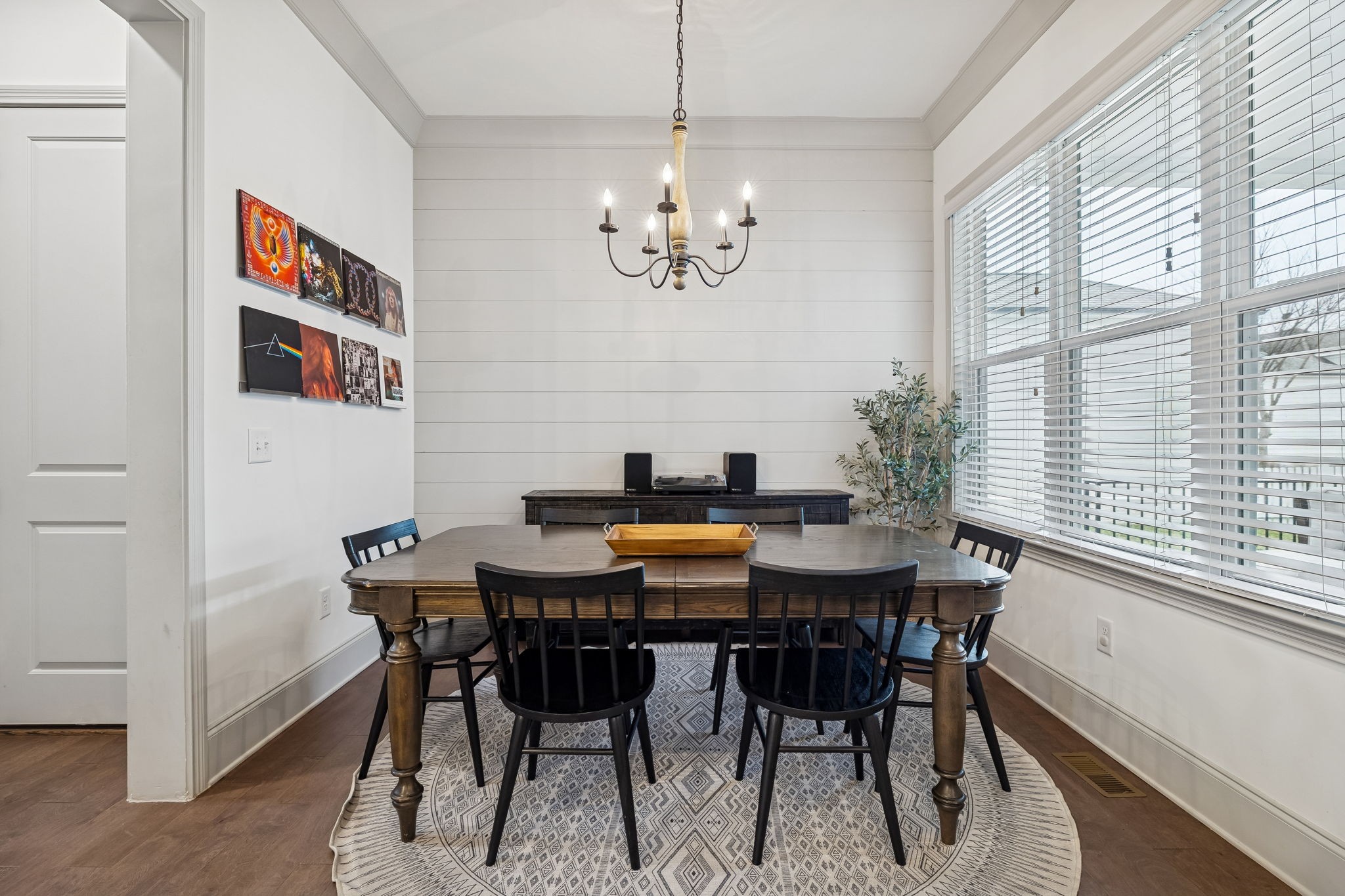 1566 Drakes Creek Rd