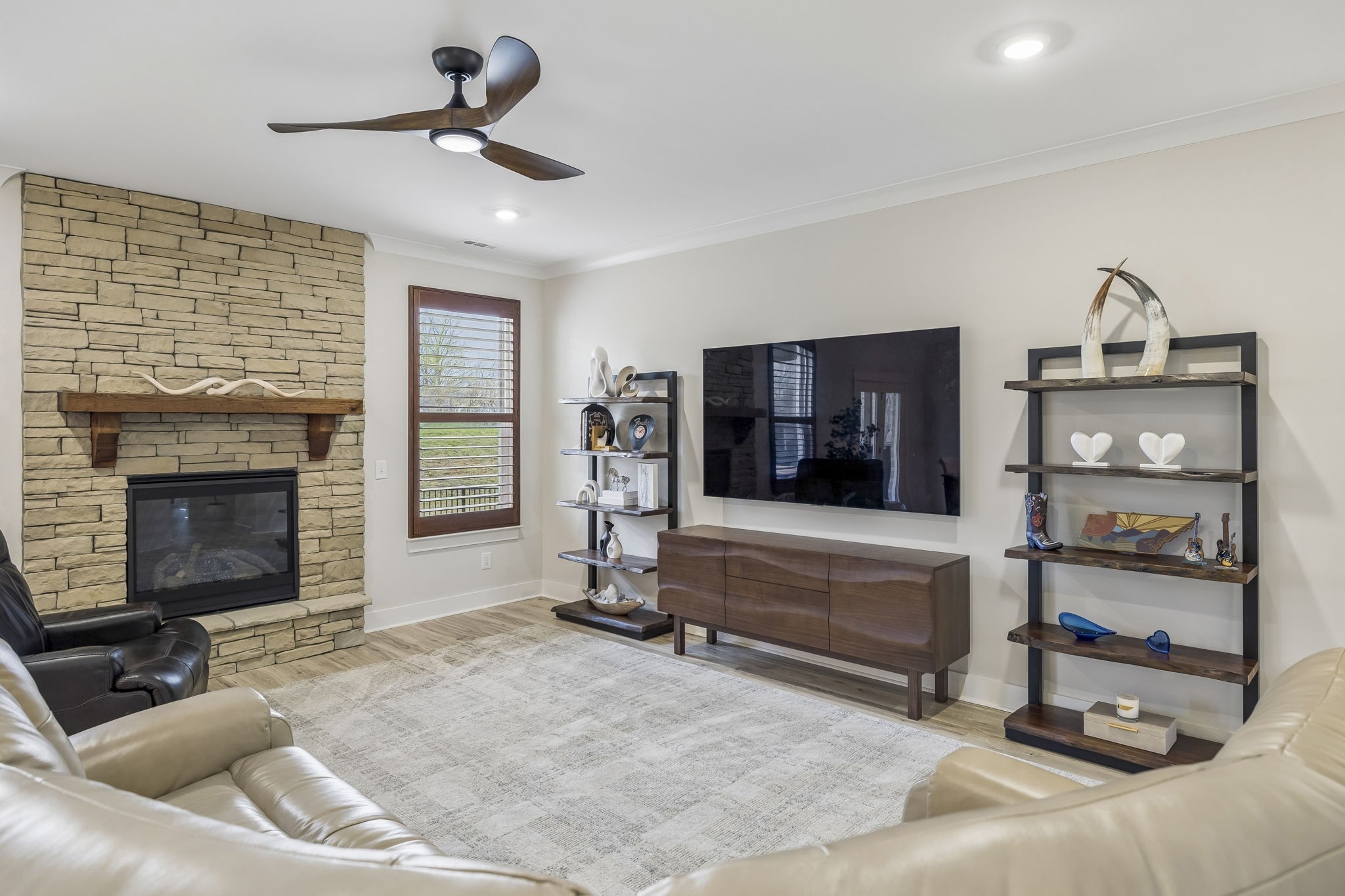837 Odell Dr
