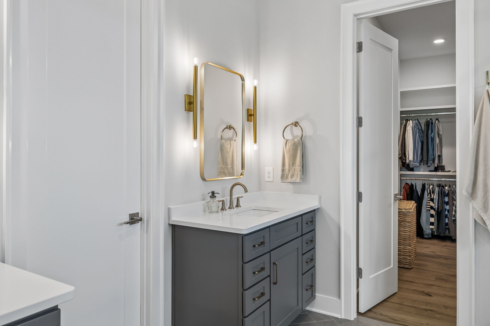 4622 Genevieve Leigh Dr
