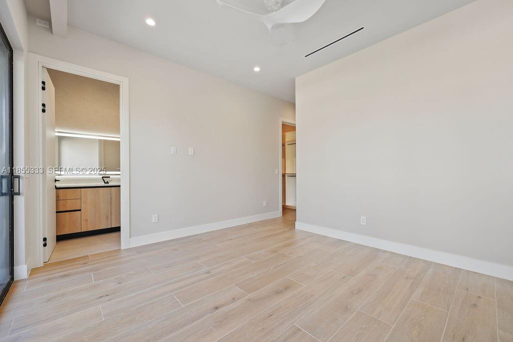 808 NE 17th Terrace