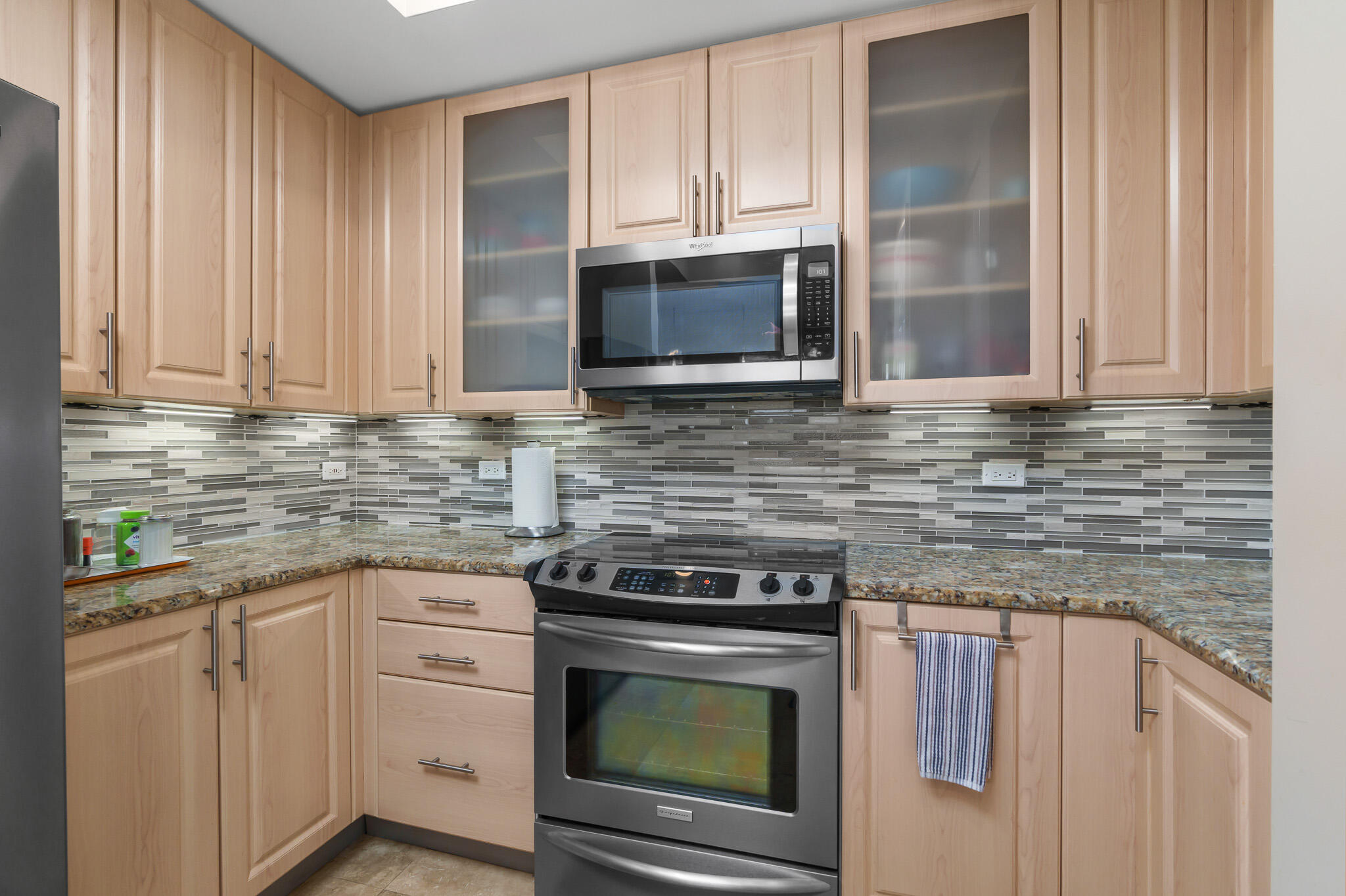 2633 NE 14th Avenue 308