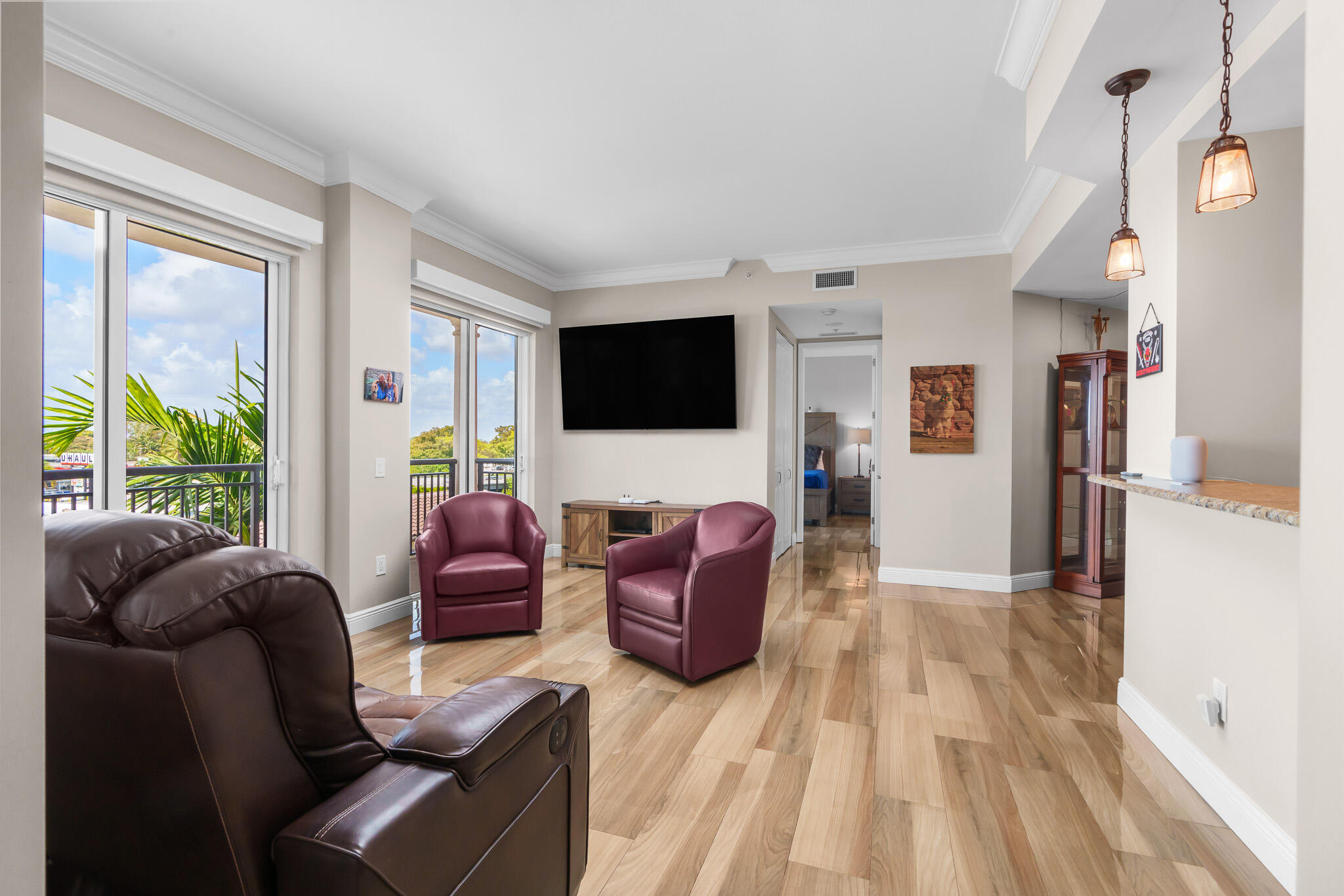 2633 NE 14th Avenue 308