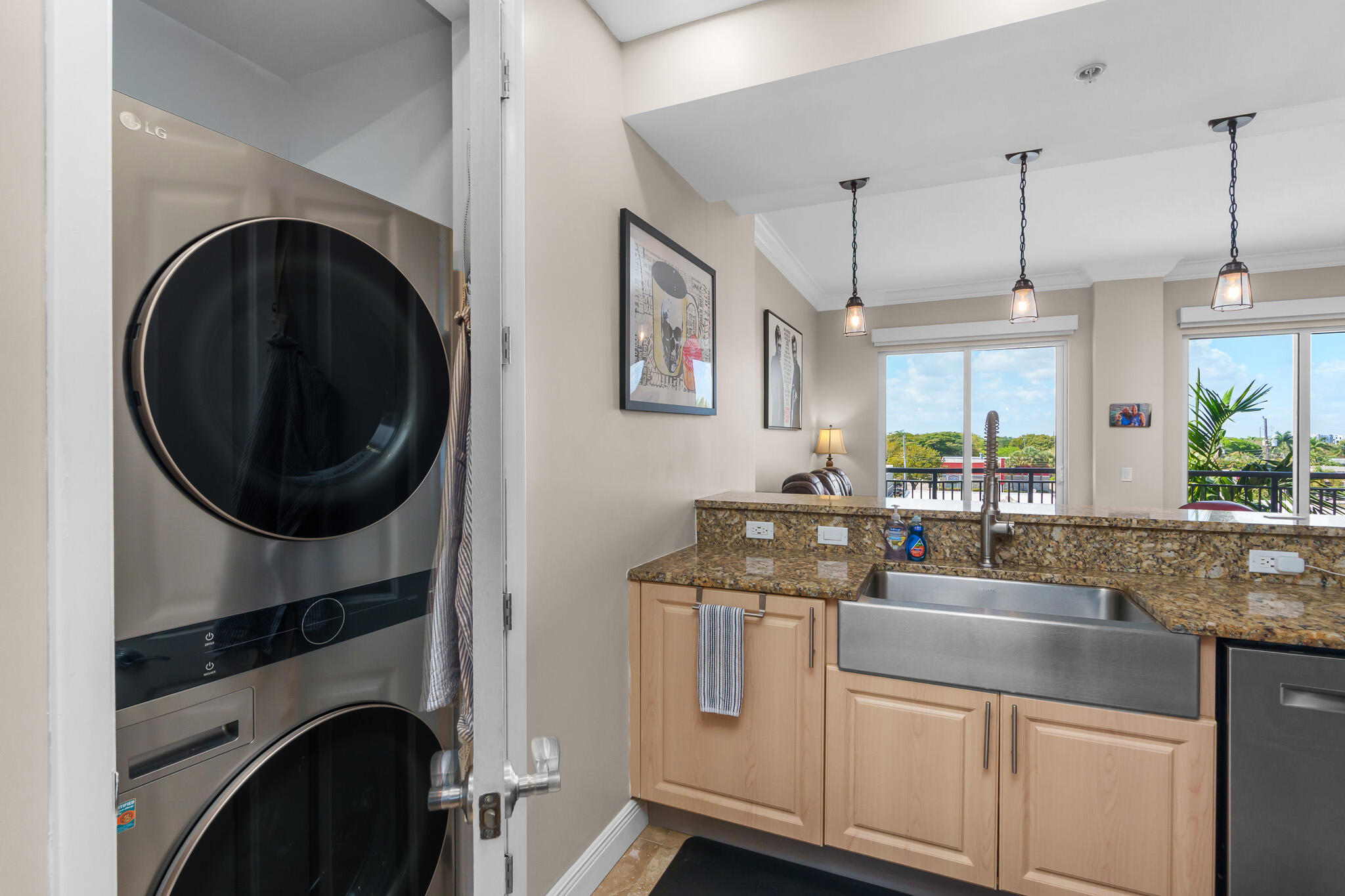 2633 NE 14th Avenue 308