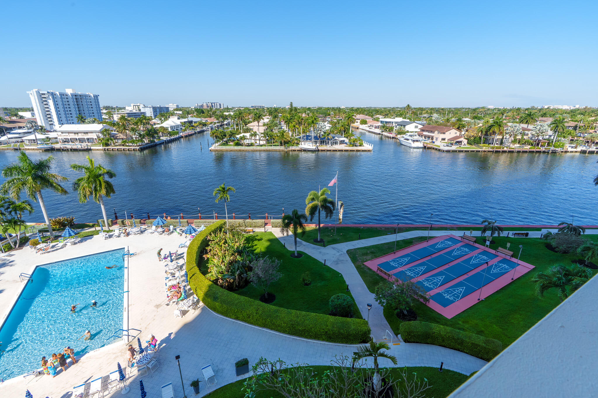 3200 NE 36th Street 703