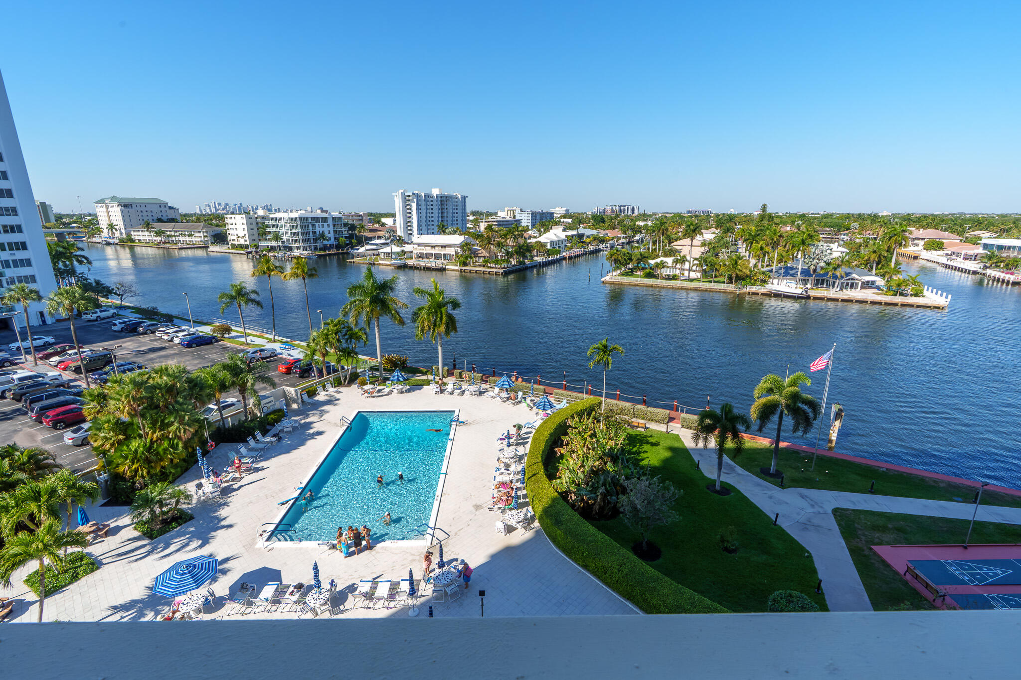 3200 NE 36th Street 703