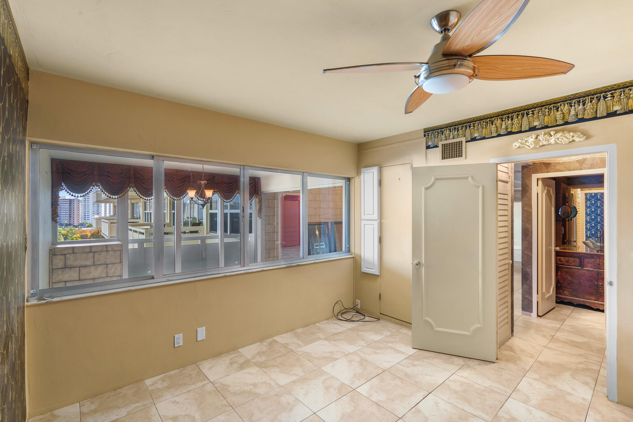 3200 NE 36th Street 1012