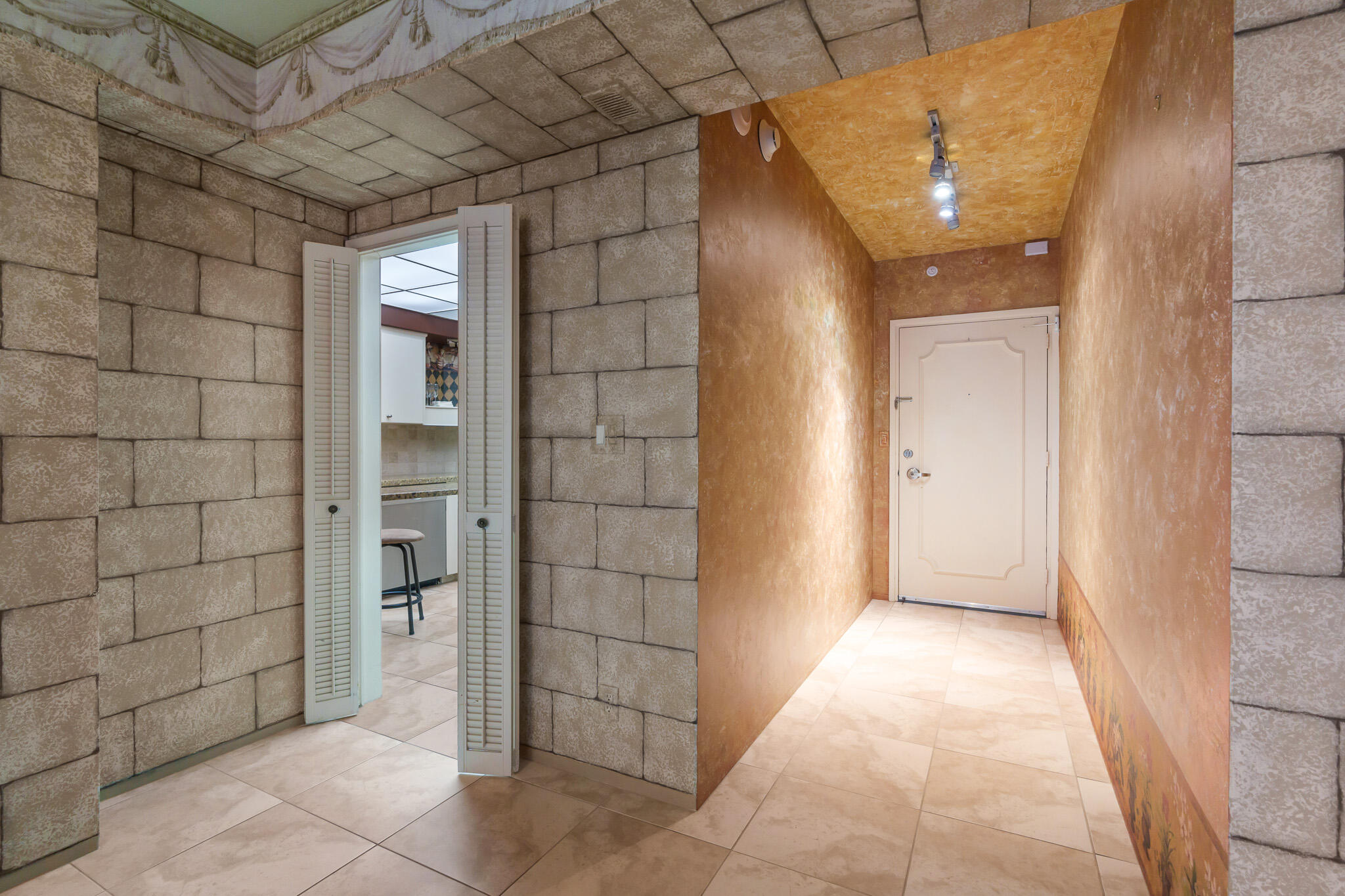 3200 NE 36th Street 1012