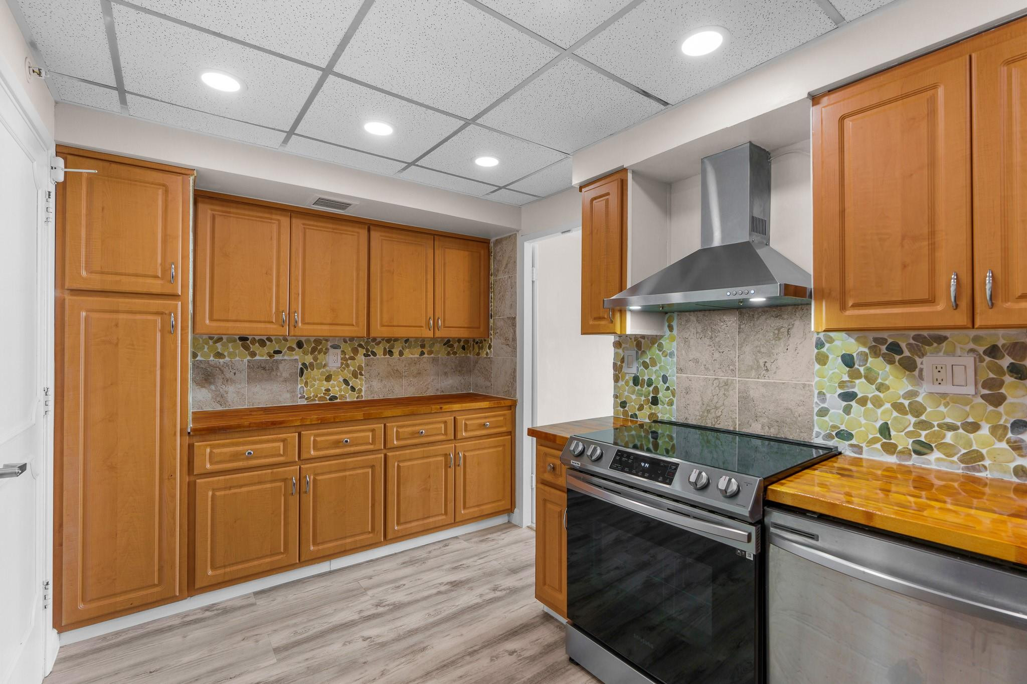 3300 NE 36th Street 920