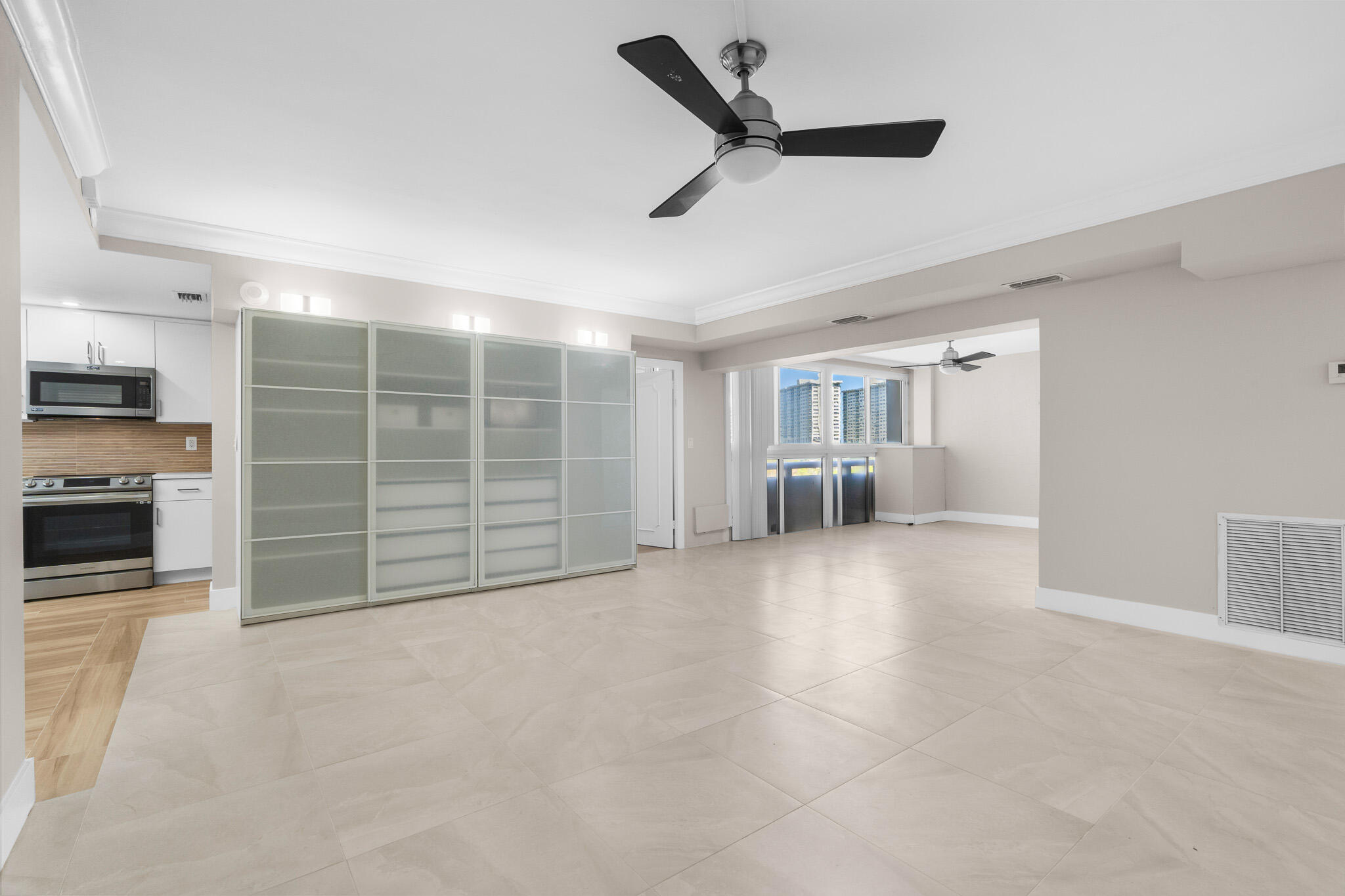 3200 NE 36th Street 619