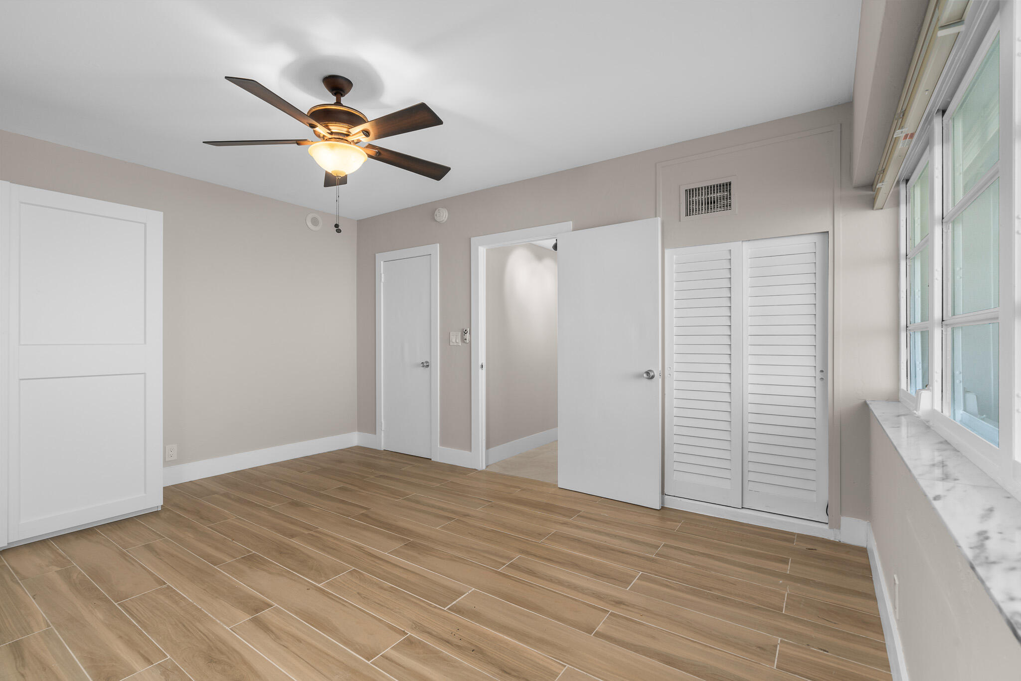 3200 NE 36th Street 619