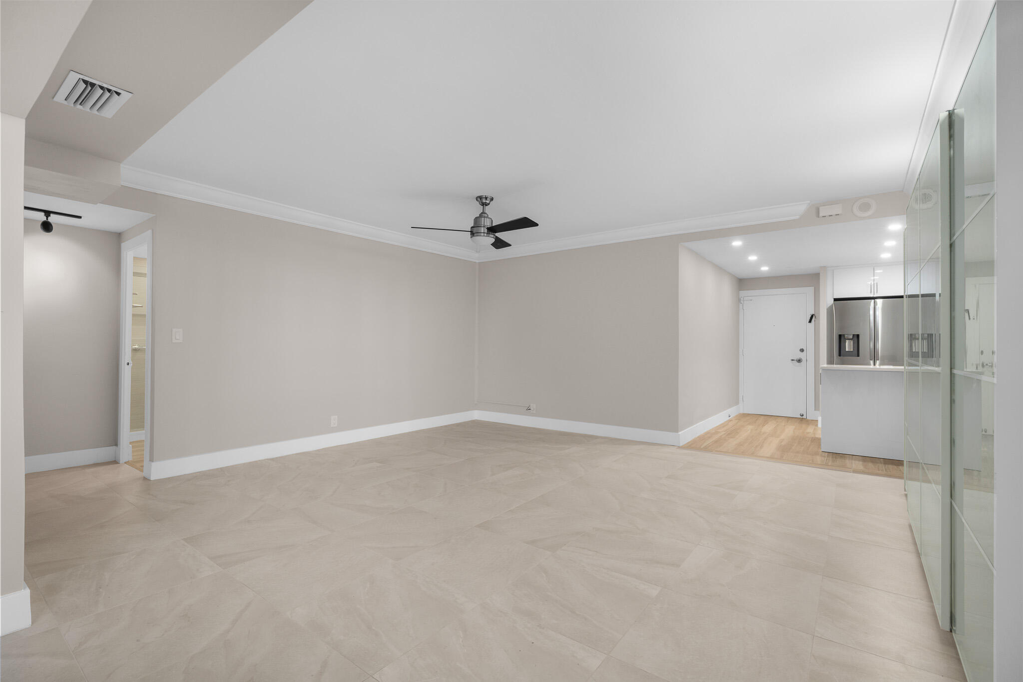 3200 NE 36th Street 619