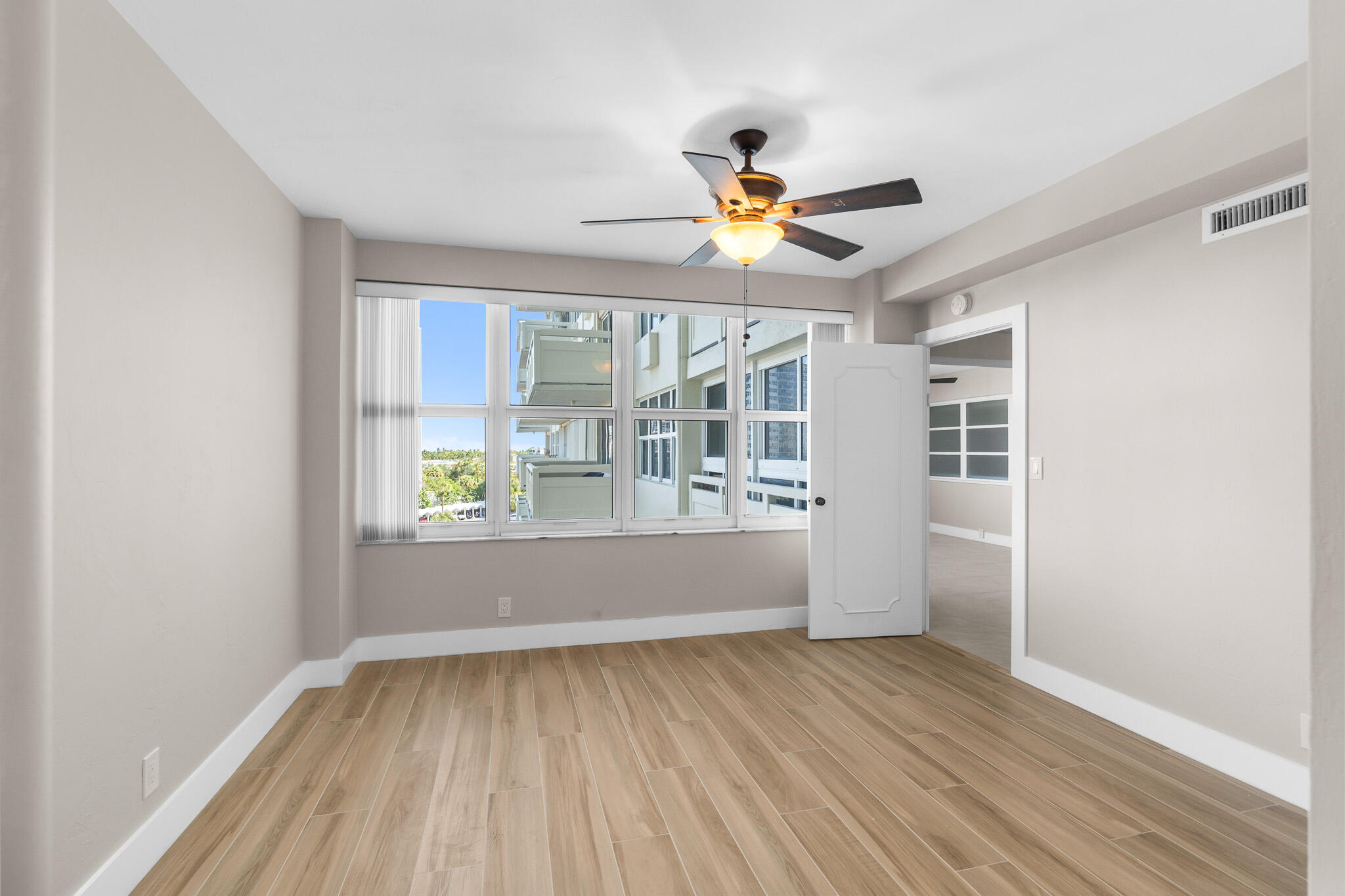 3200 NE 36th Street 619