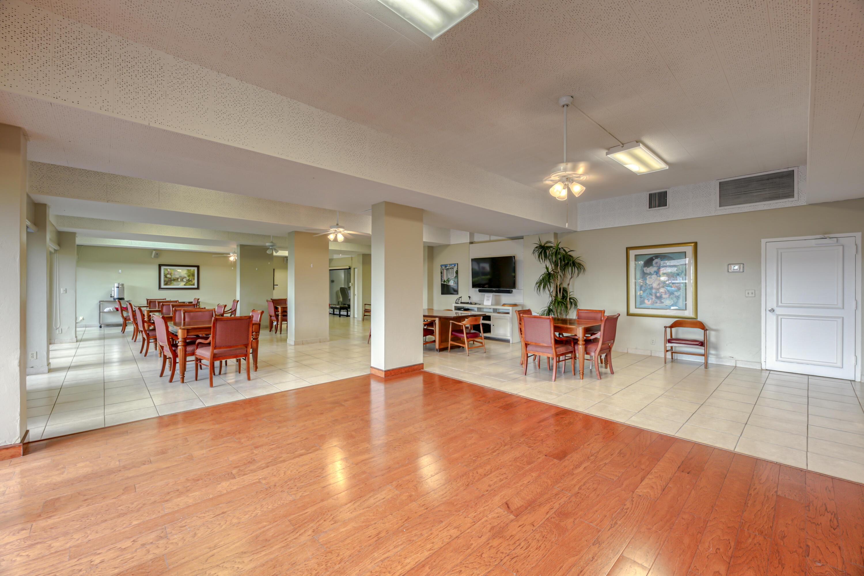 3233 NE 34th Street