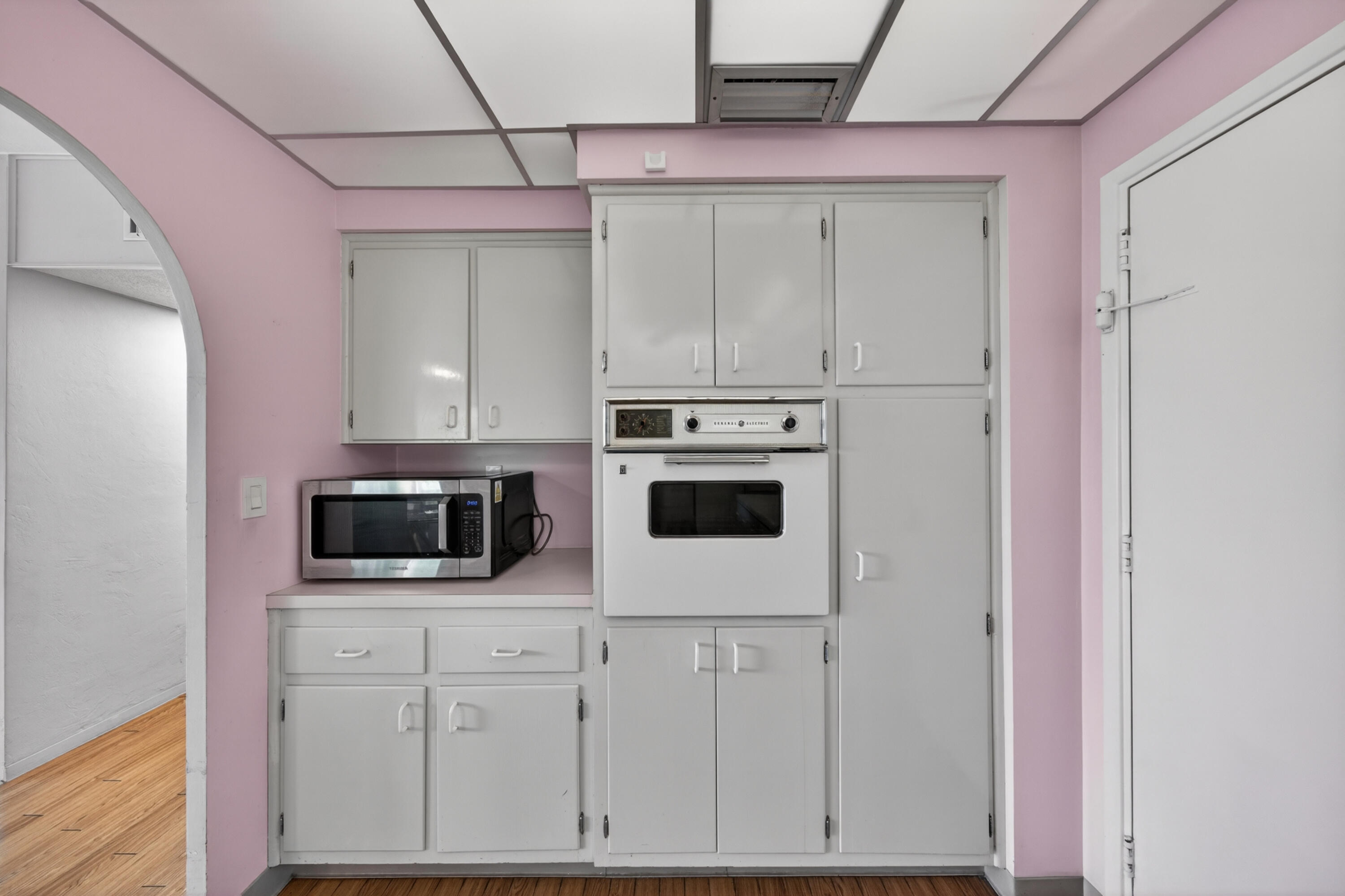 3233 NE 34th Street