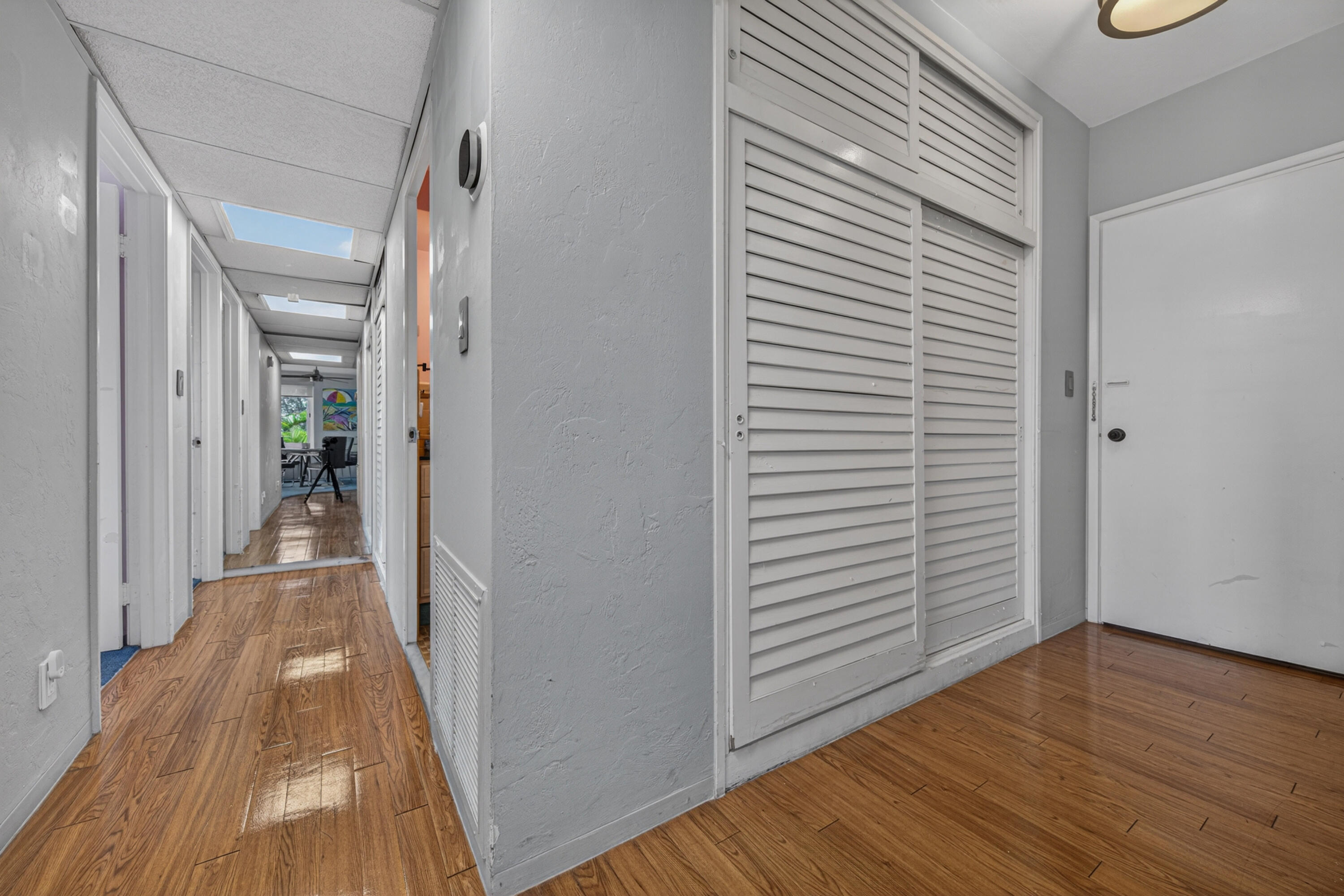 3233 NE 34th Street