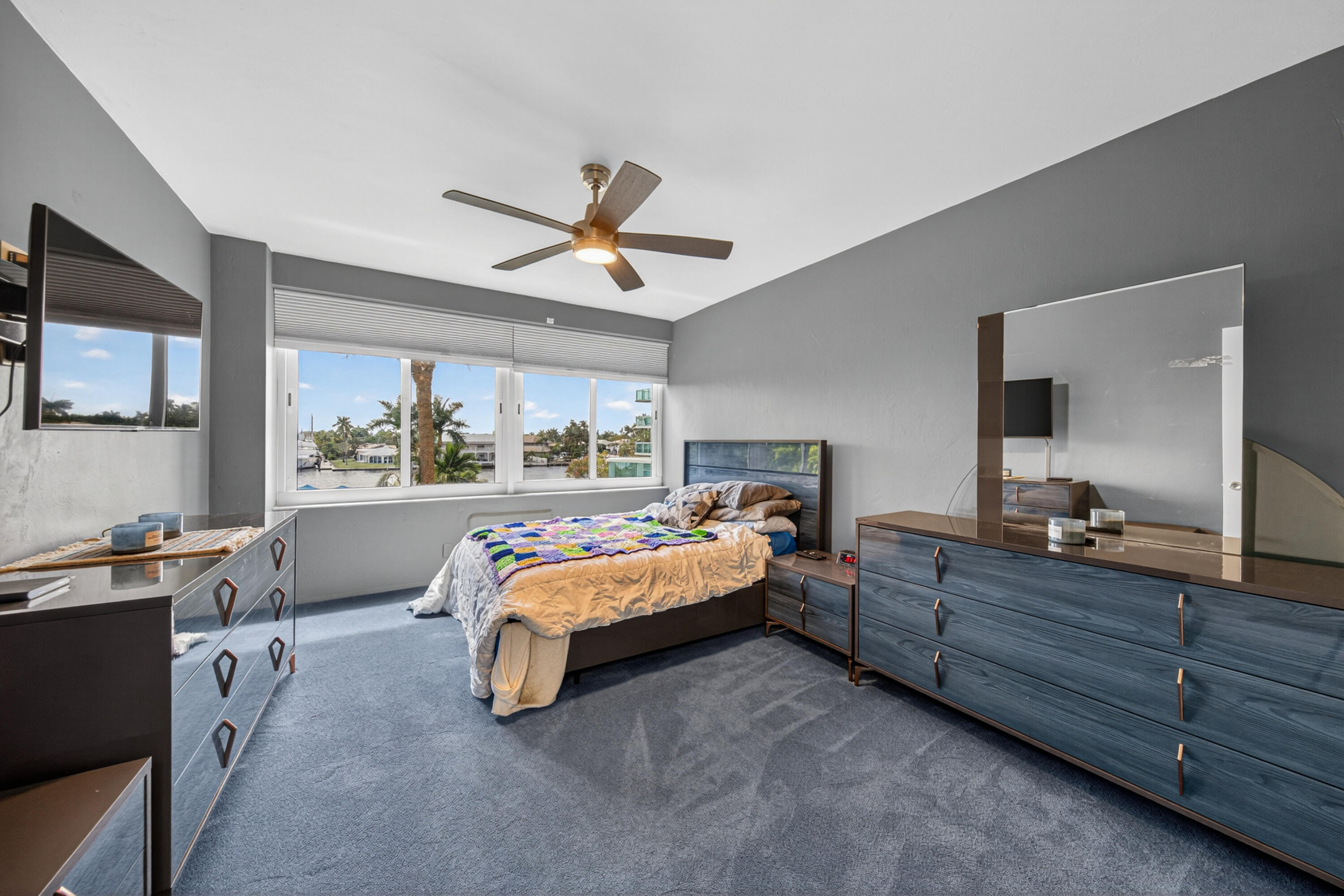 3233 NE 34th Street