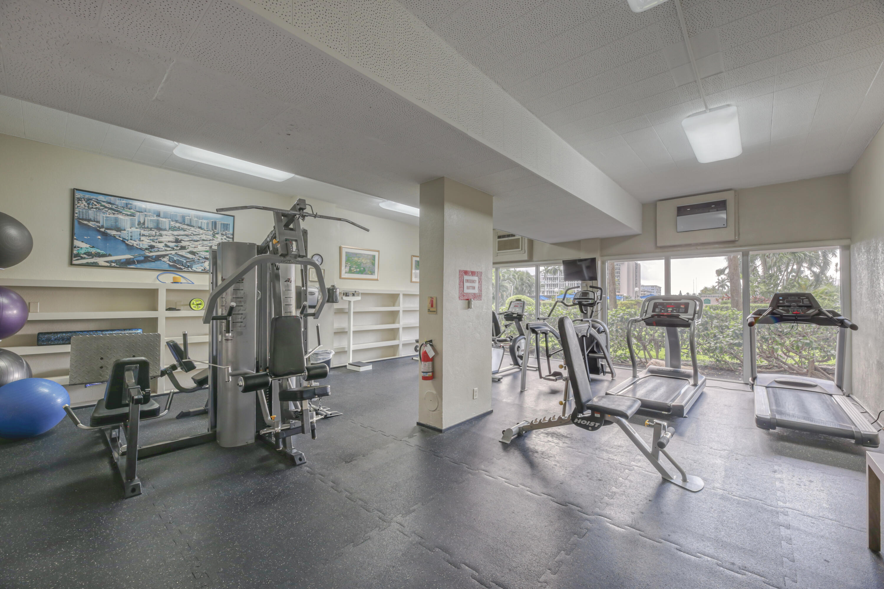 3233 NE 34th Street