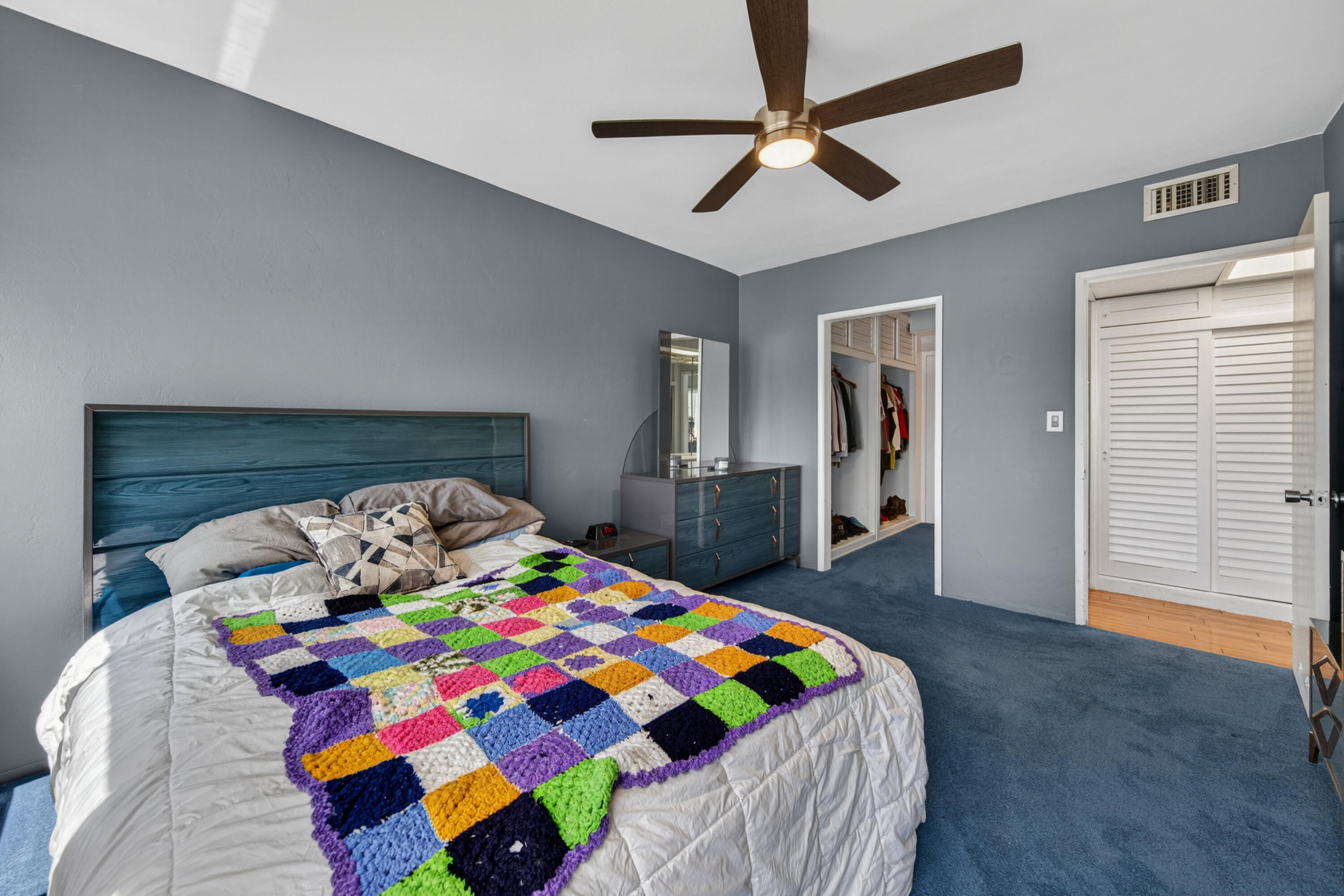3233 NE 34th Street