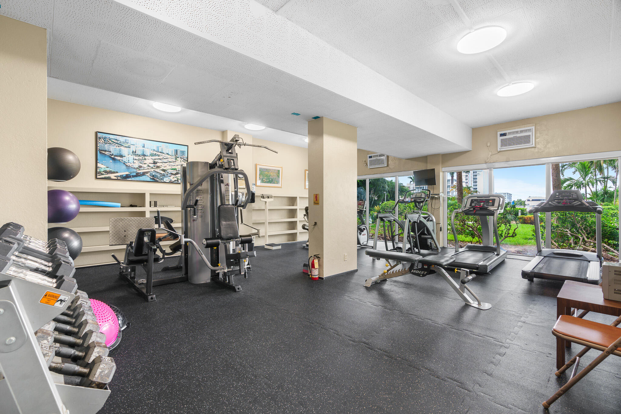 3233 NE 34th Street 718