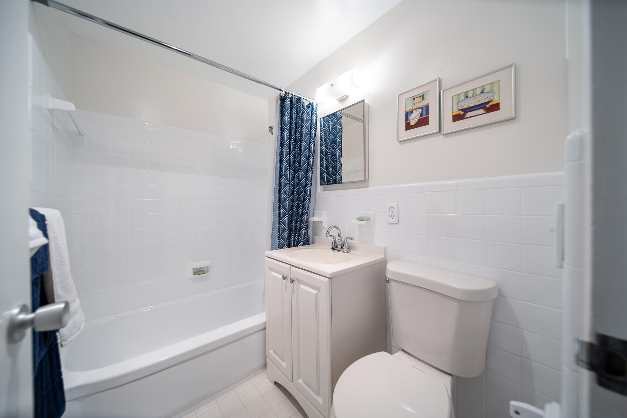 3233 NE 34th Street 718