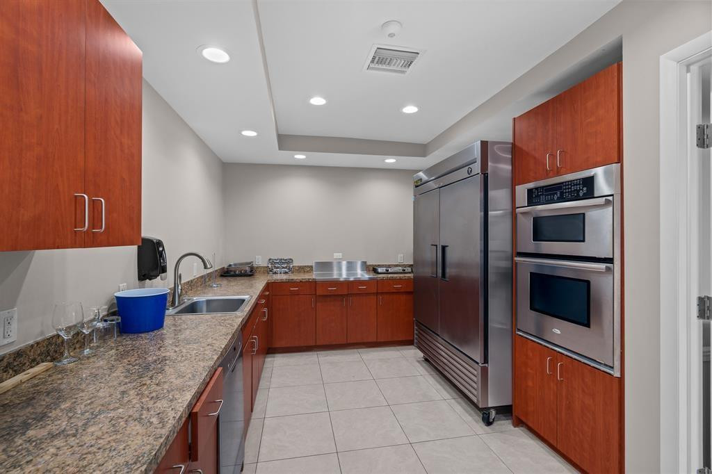 3300 NE 36th Street 920
