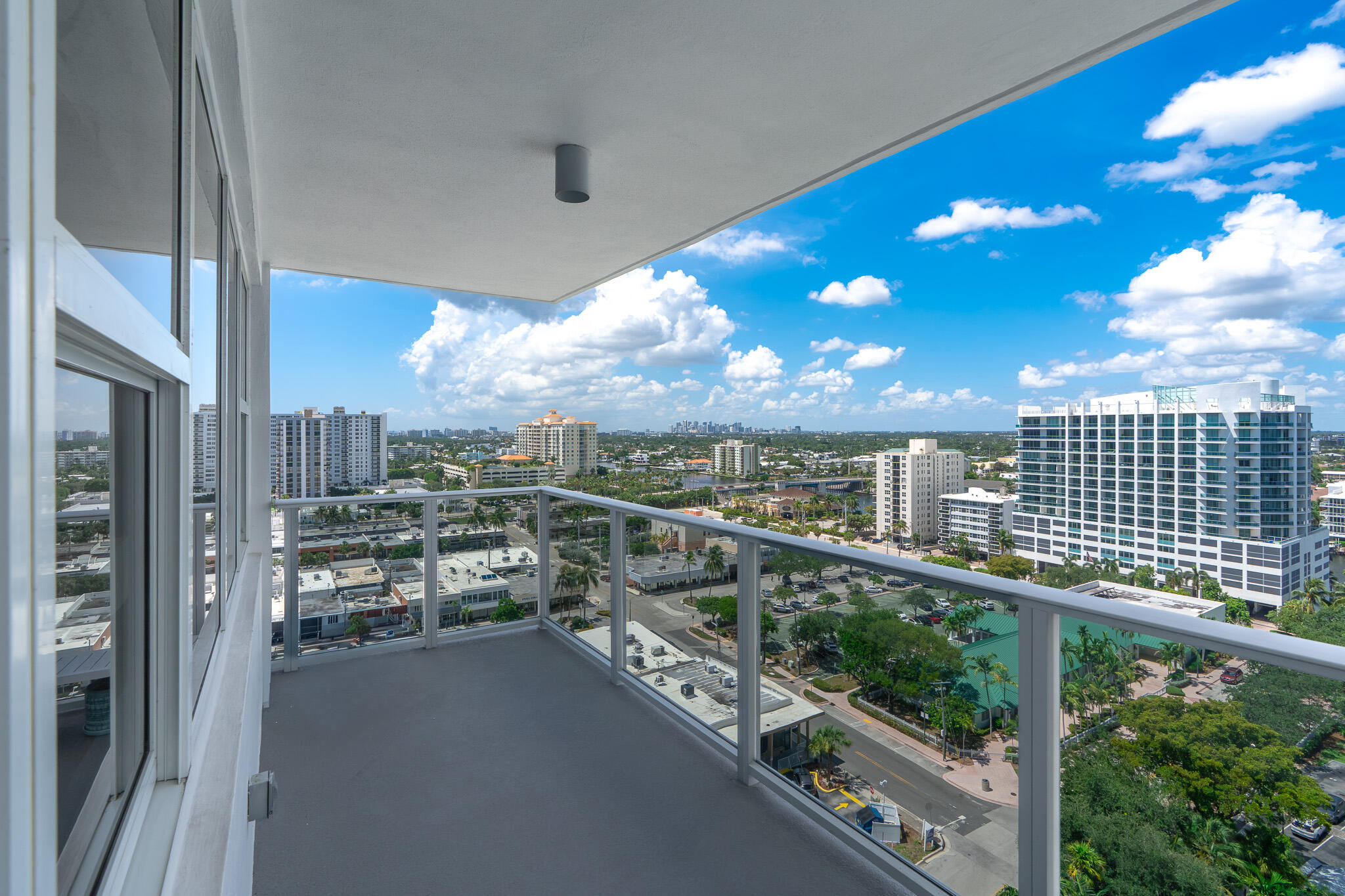 3333 NE 34TH Street 1616