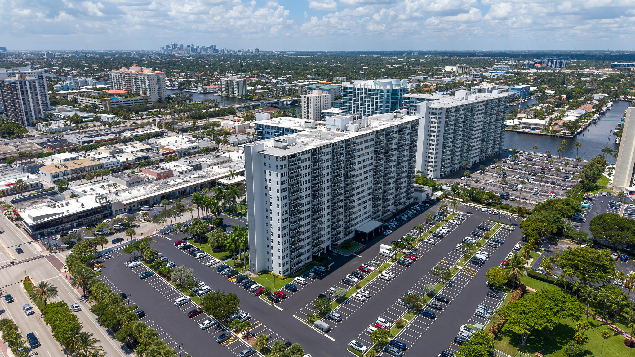 3333 NE 34TH Street 1616