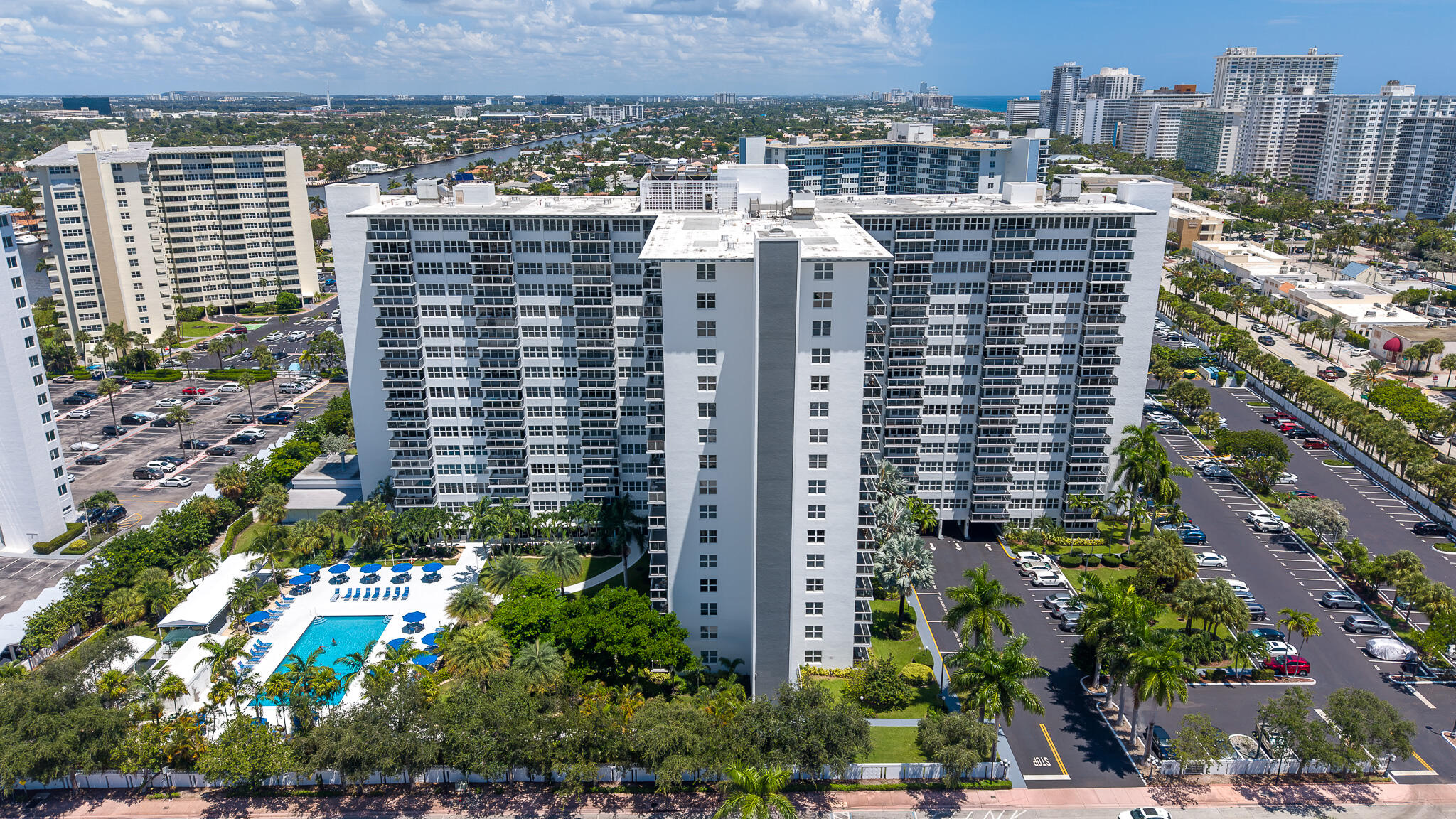 3333 NE 34TH Street 1616