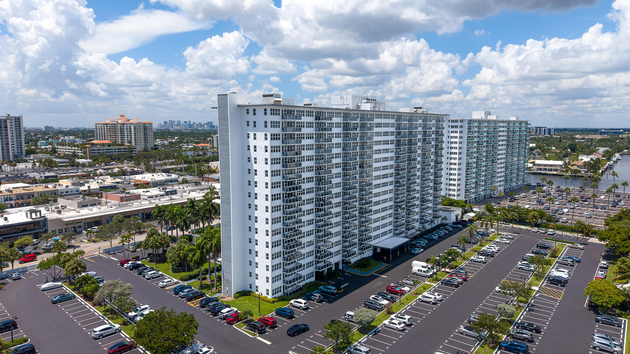 3333 NE 34TH Street 1616