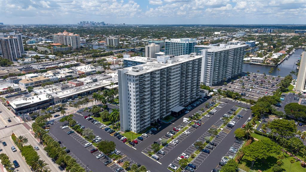 3333 NE 34TH Street 115