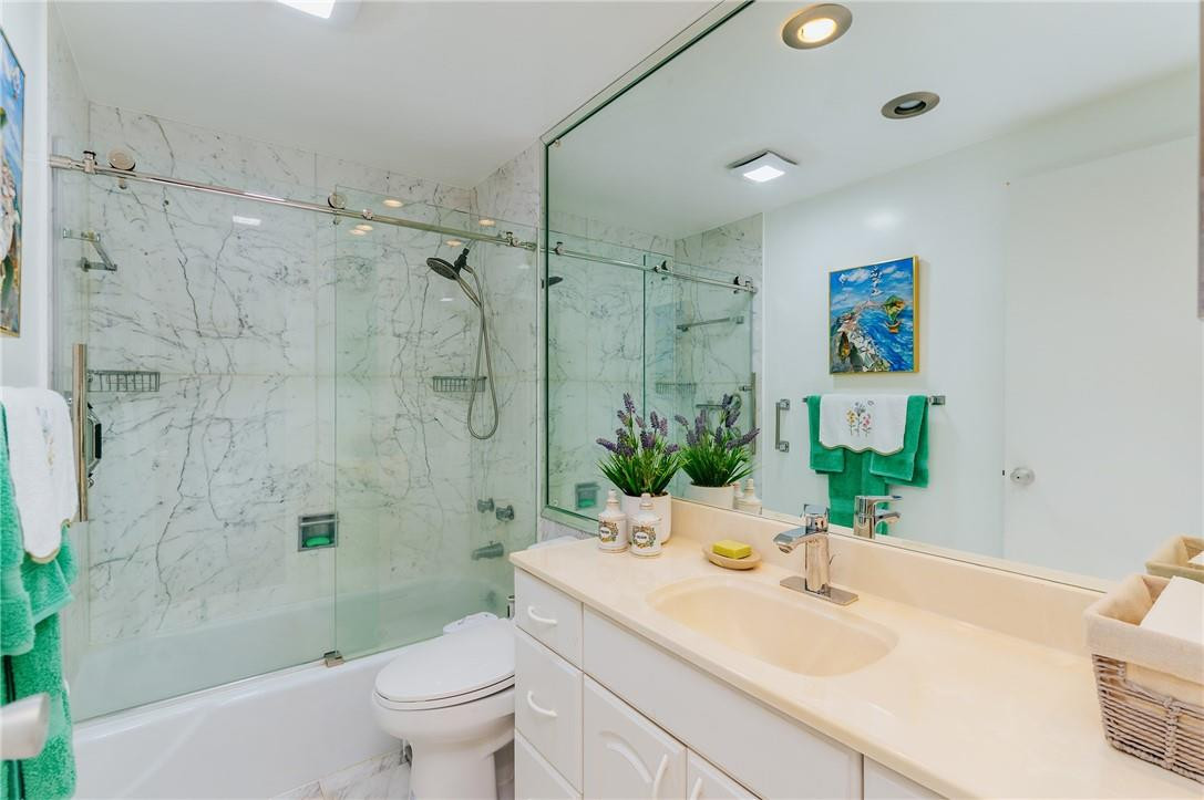 3333 NE 34TH Street 115