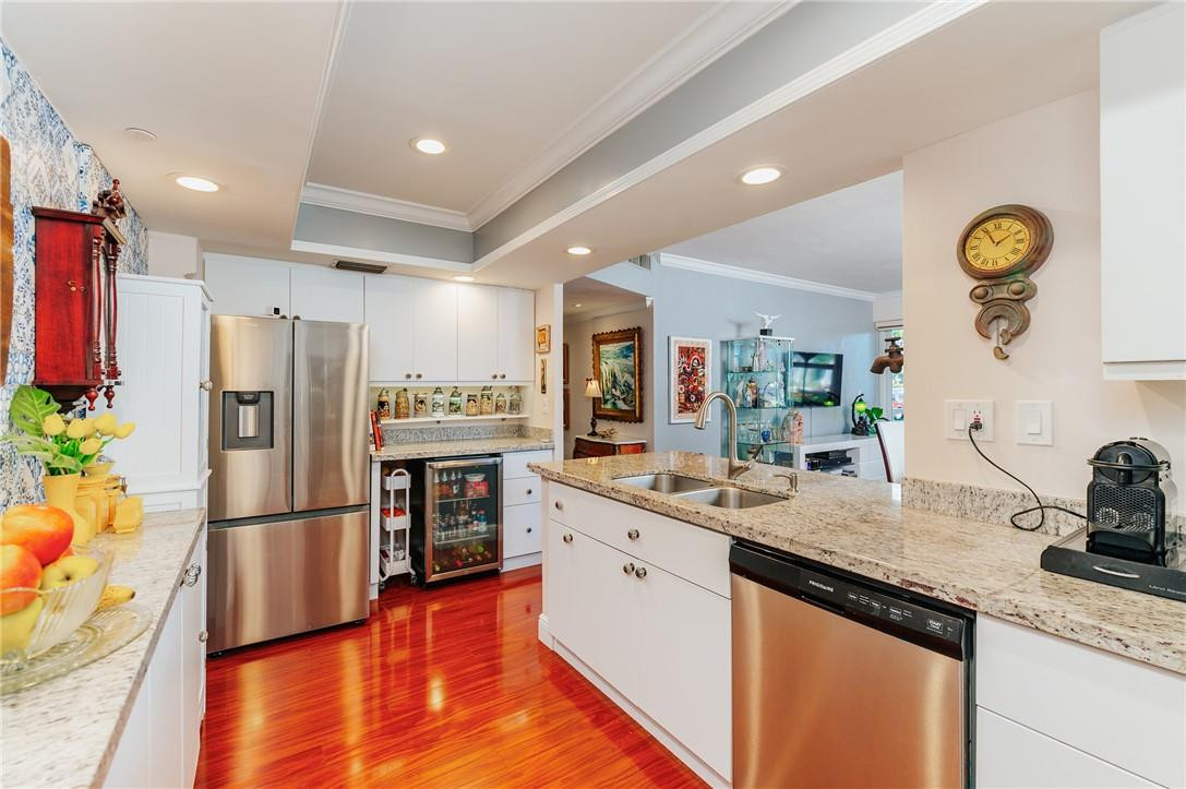 3333 NE 34TH Street 115