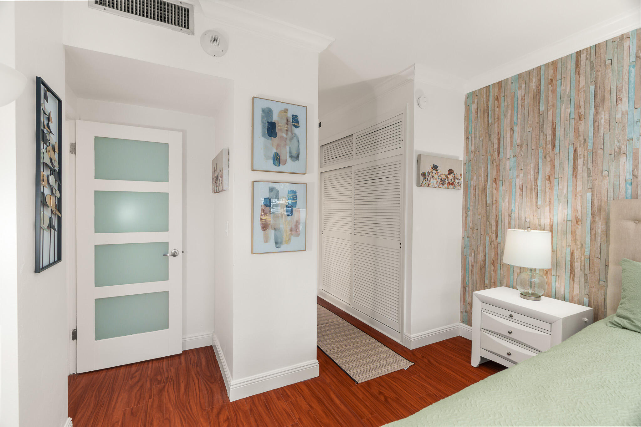 3333 NE 34TH Street 115