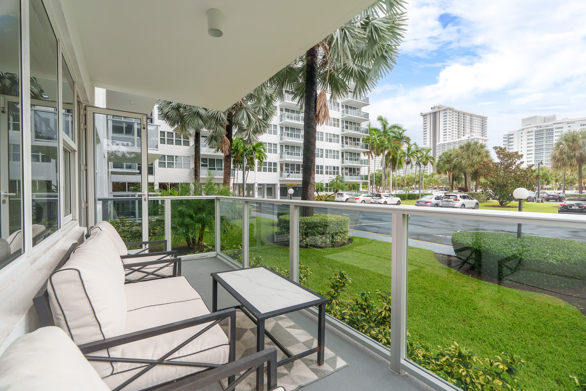 3333 NE 34TH Street 115