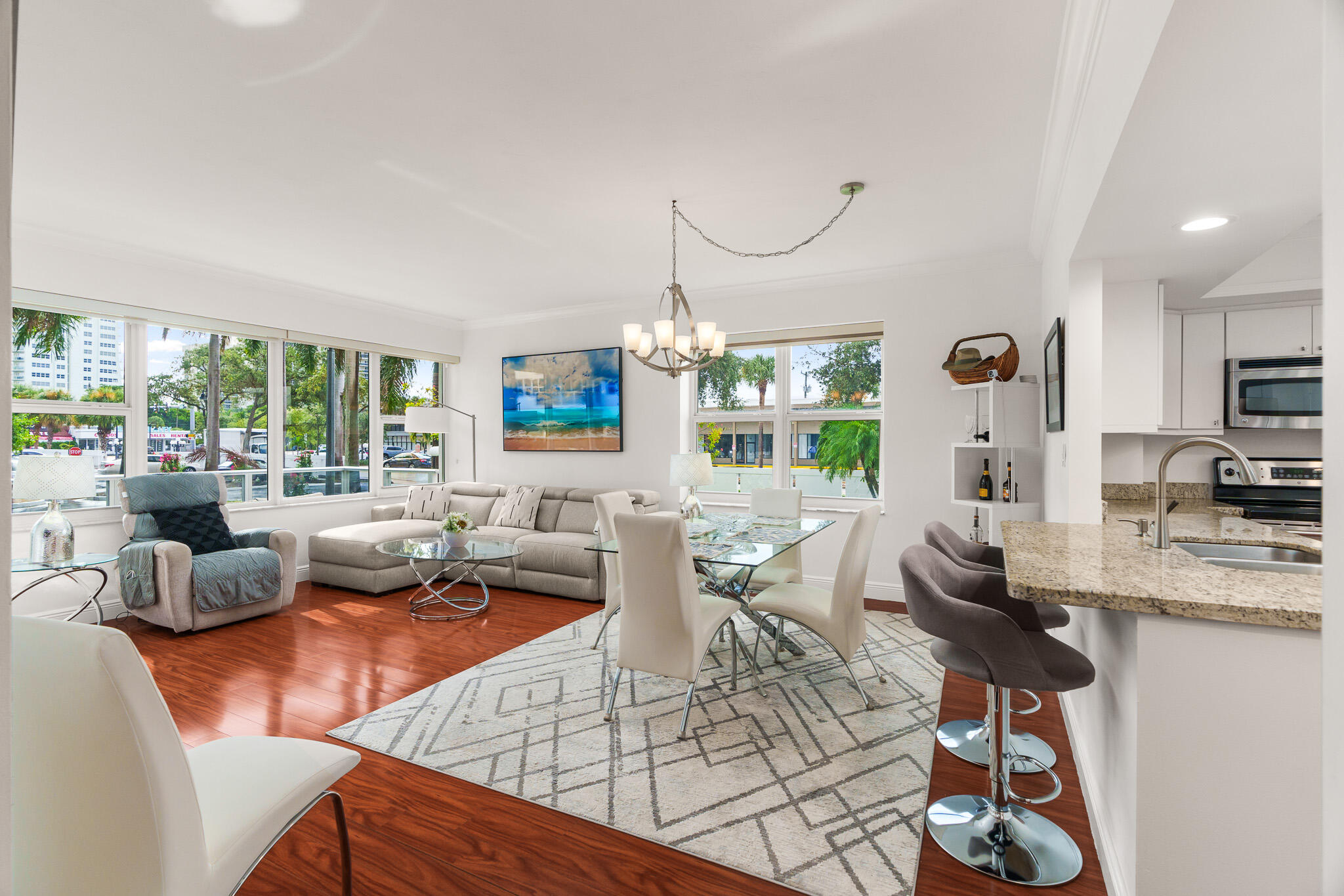 3333 NE 34TH Street 115