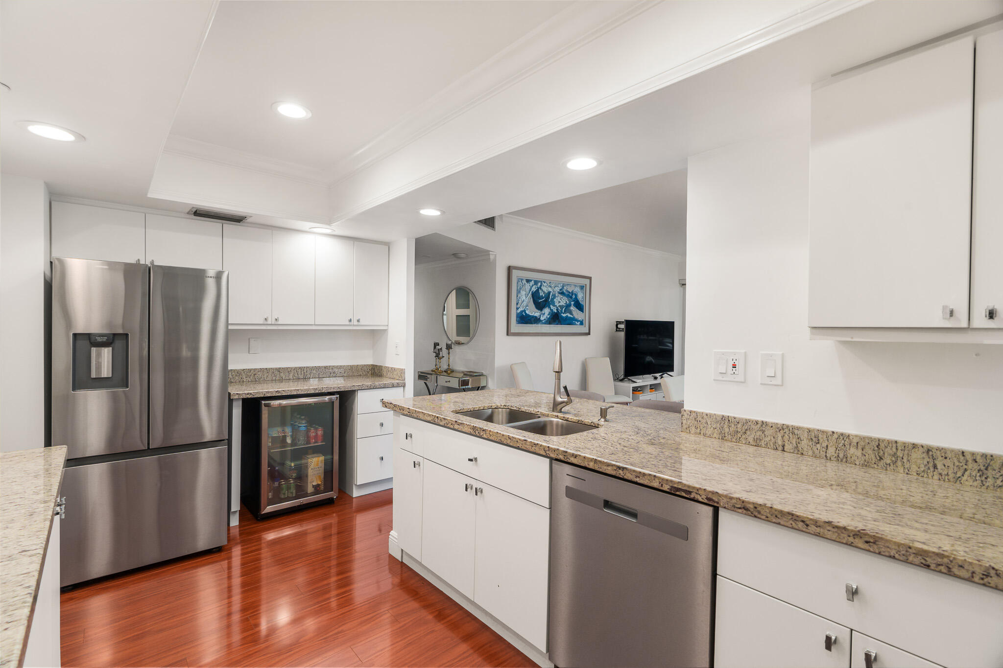 3333 NE 34TH Street 115