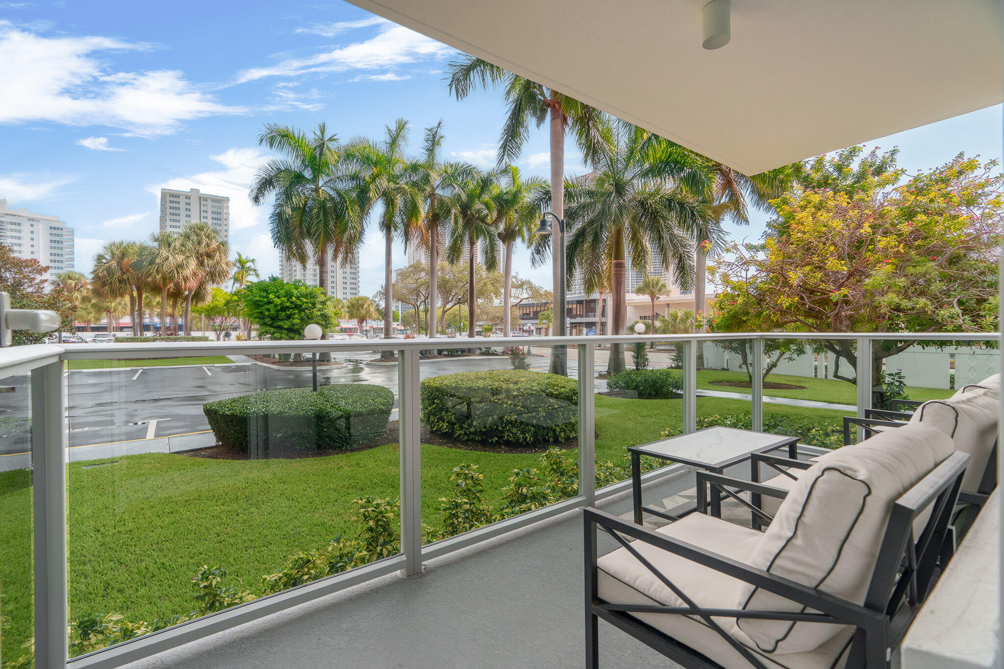 3333 NE 34TH Street 115