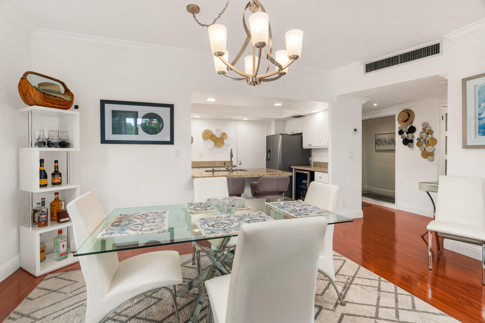 3333 NE 34TH Street 115