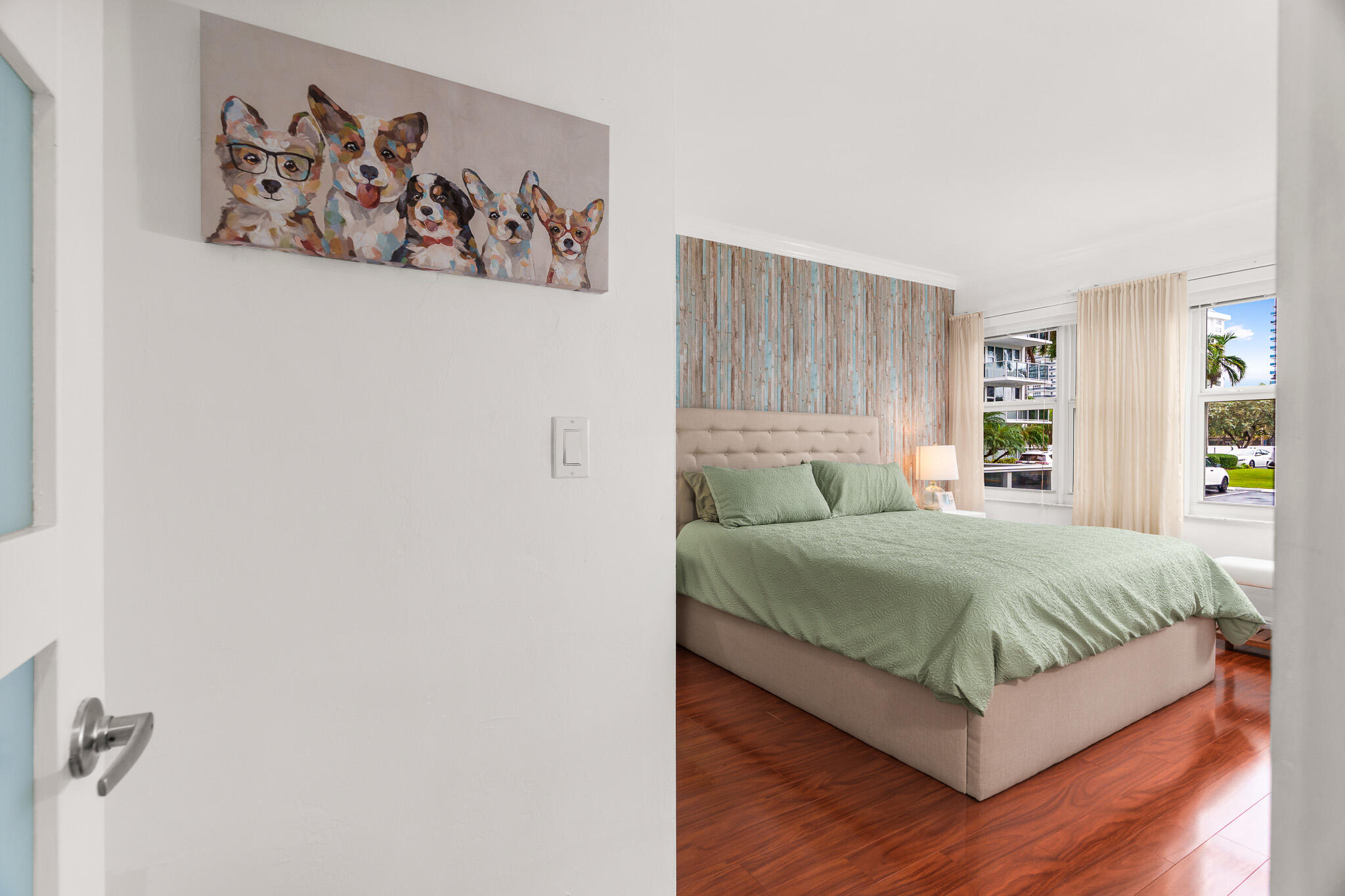 3333 NE 34TH Street 115