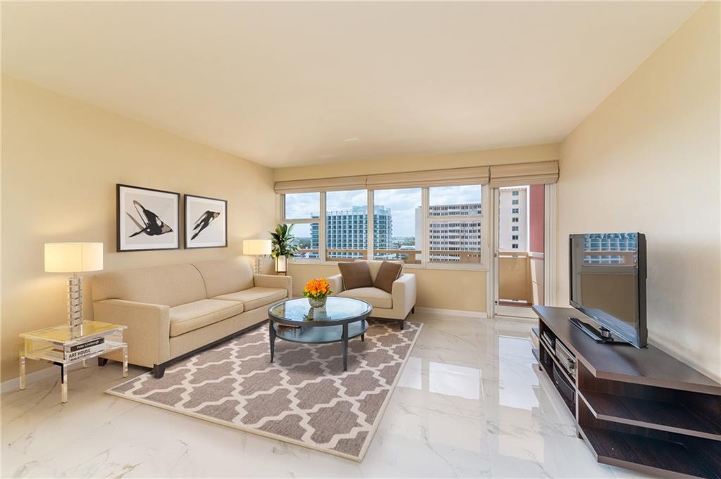 3333 NE 34th St 1117