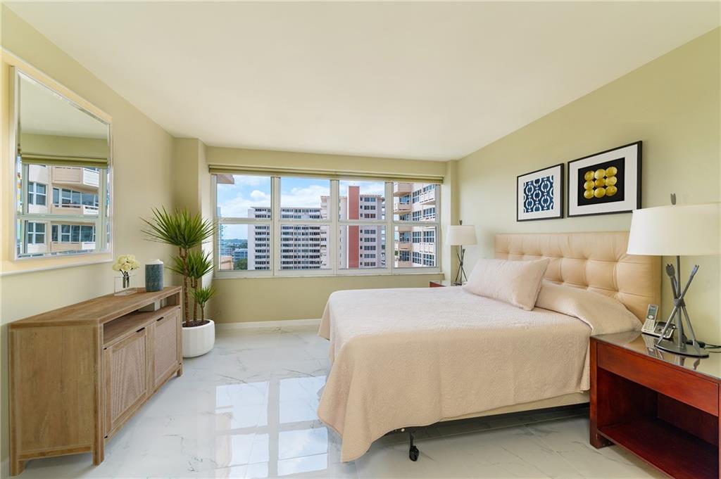 3333 NE 34th St 1117