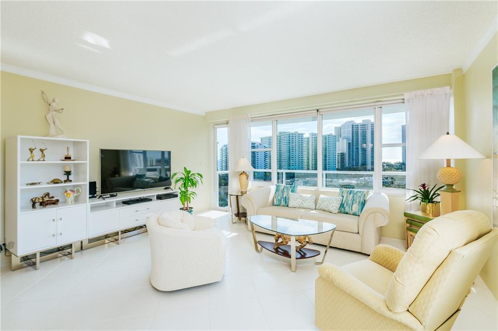 3300 NE 36th St 1022