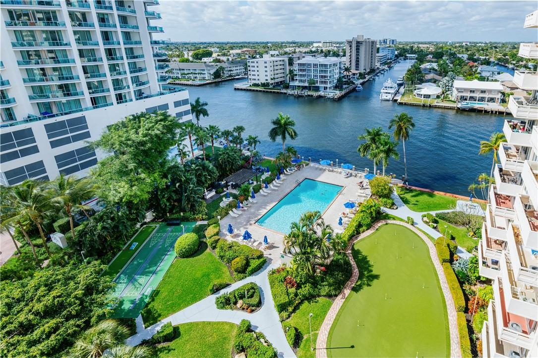 3233 NE 34th St 1118